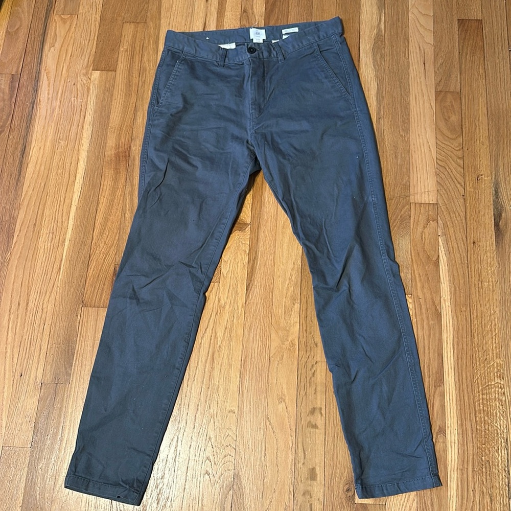 H&M 32” x 32” Skinny Fit Stretch Chino